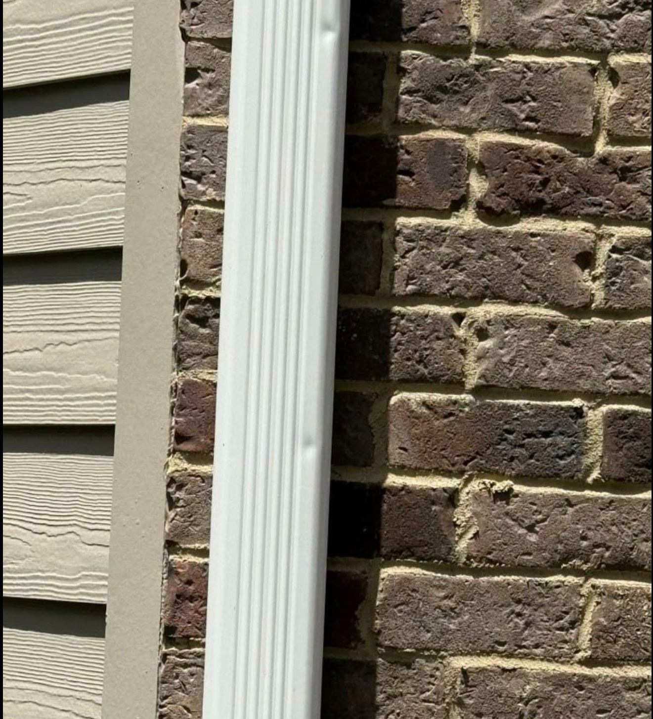 Professional seamless gutter downspout installation in Paulding County, GA — Supreme Roofing and Reconstruction